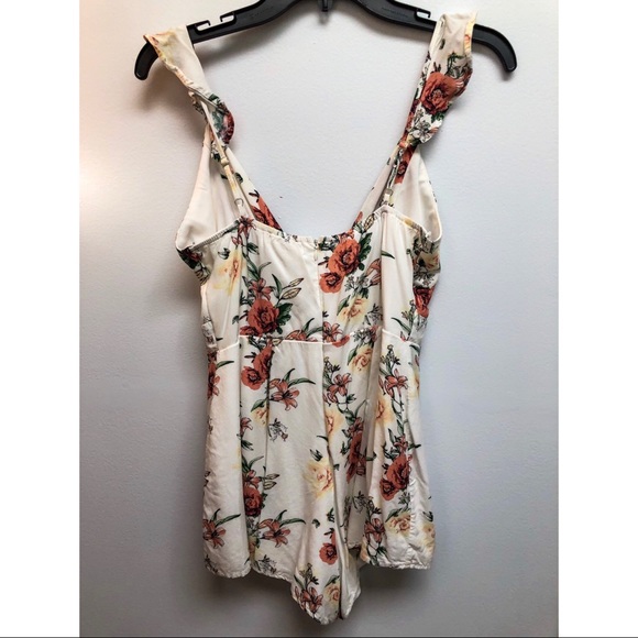 Floral pattern romper - Picture 2 of 2